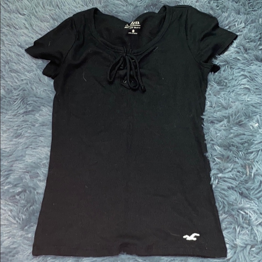 3/10!💥 Tie at top shirt